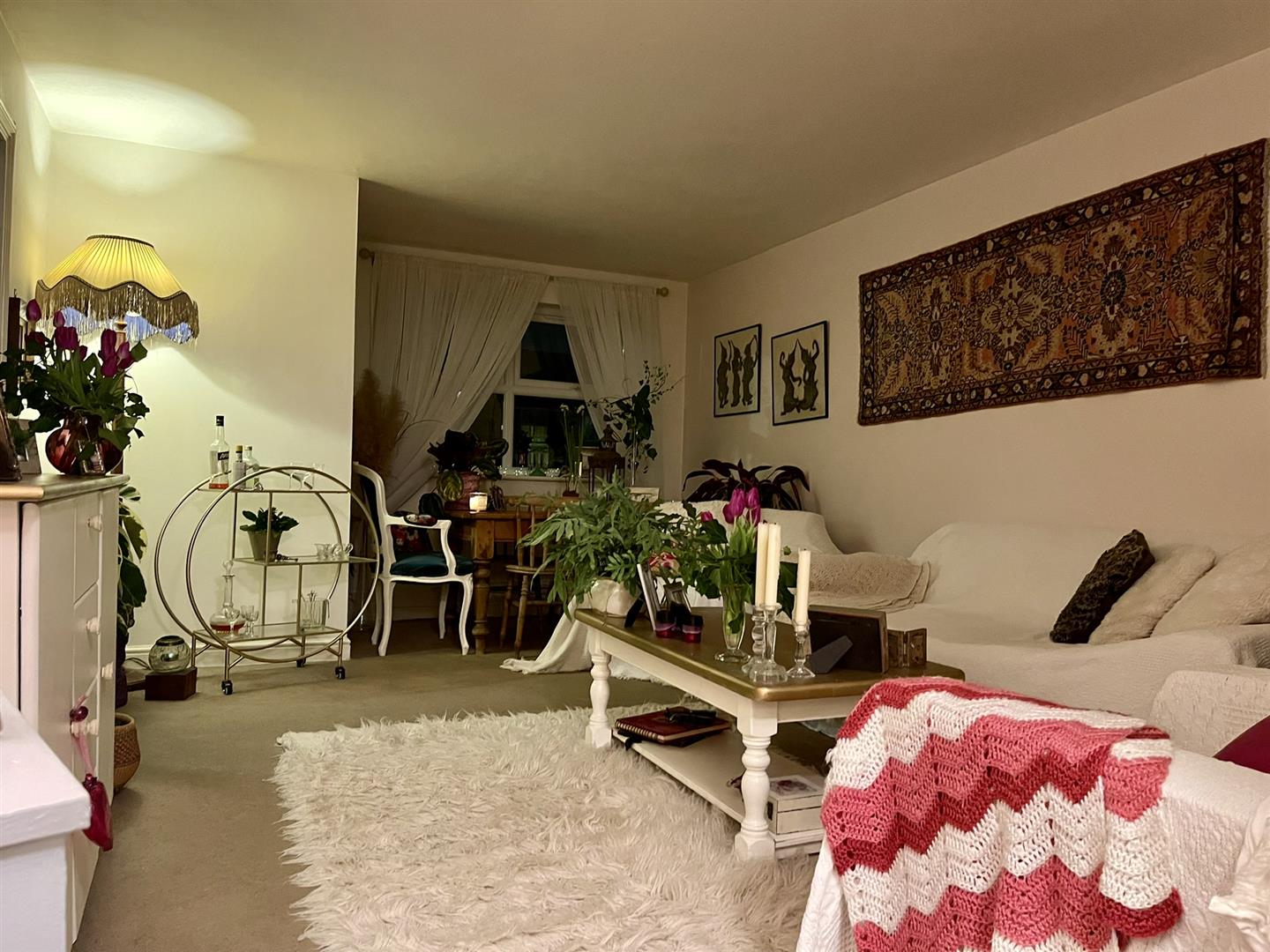 2 bed property in Kirkland Drive, Enfield